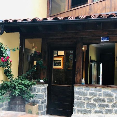 Albergue Villa De Bulnes Eksteriør bilde