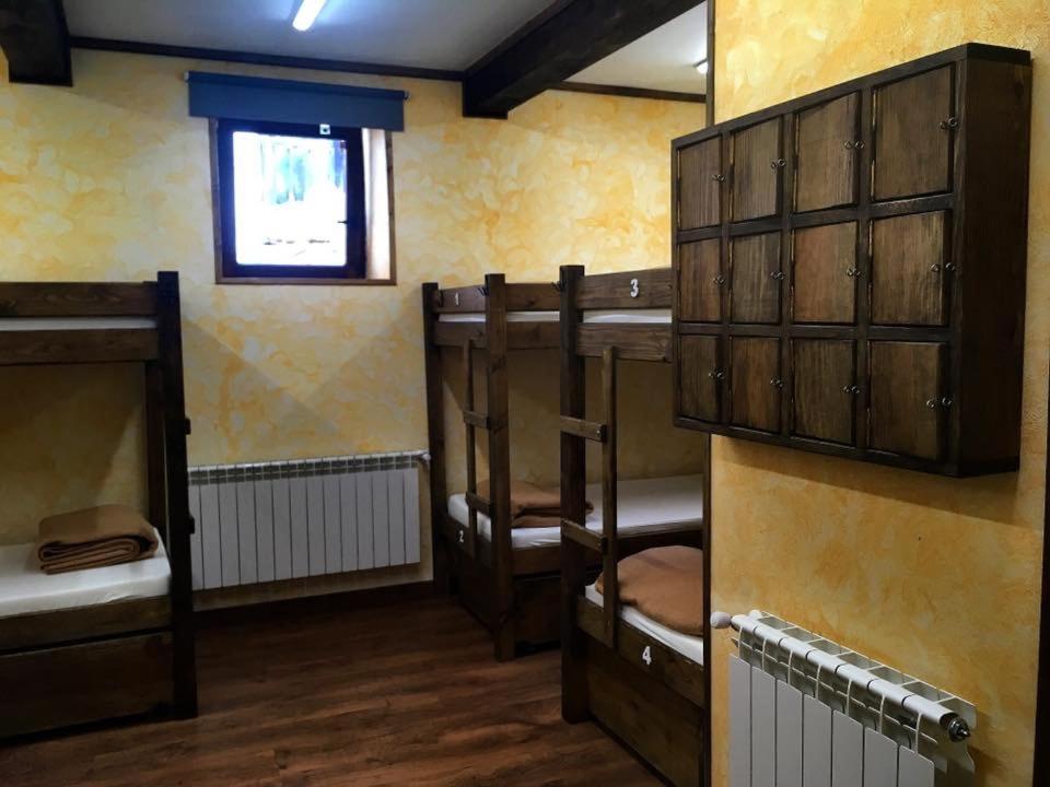 Albergue Villa De Bulnes Eksteriør bilde