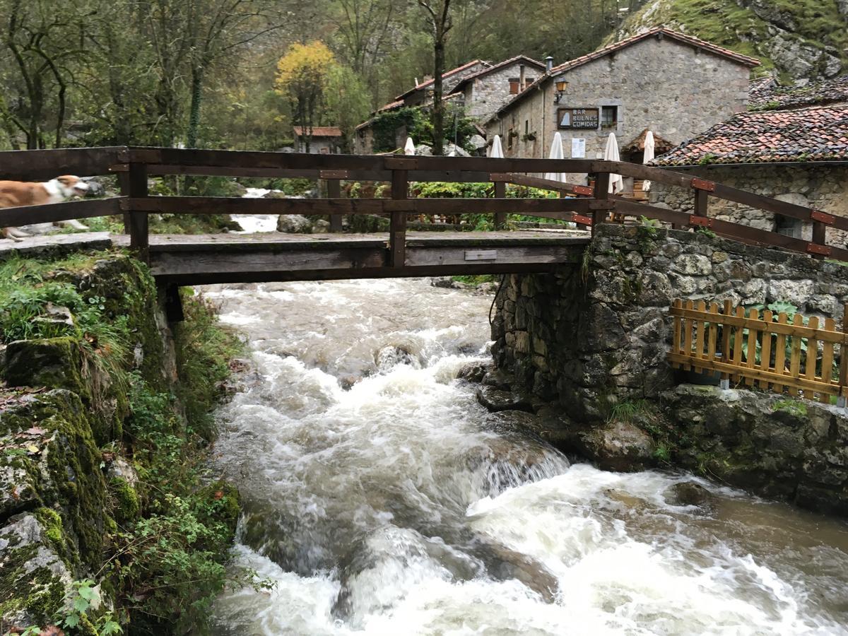 Albergue Villa De Bulnes Eksteriør bilde