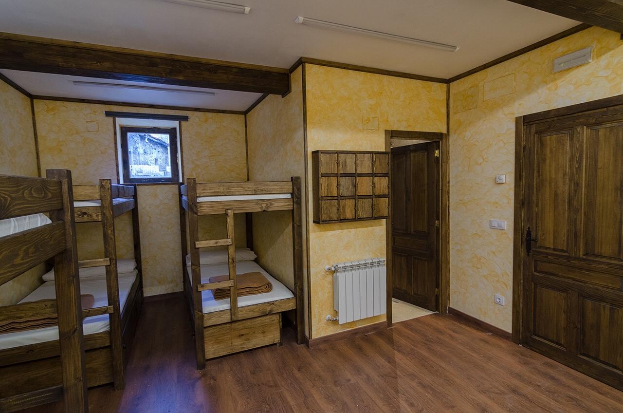 Albergue Villa De Bulnes Eksteriør bilde